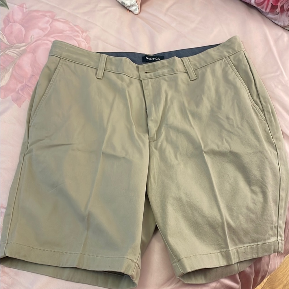 Men’s Nautica Khaki Shorts